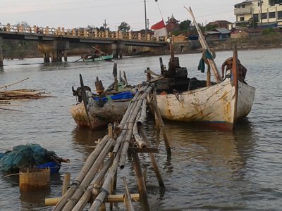 Solar Naik Harga Ikan Turun Suratnopun Kelimpungan