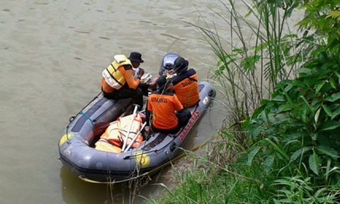 Patah Hati Pemuda Dorang Ceburkan Diri Ke Sungai