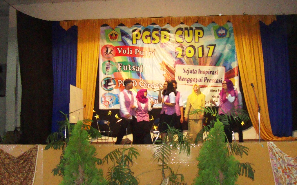 Calon Guru SD Asah Kreativitas  melalui PGSD Cup