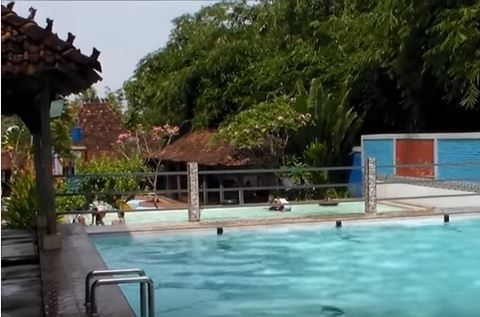 Shinta Pool 2 Pecangaan , Kolam Renang dan Resto  Yang Mengasyikkan