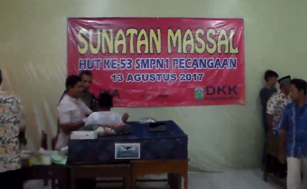 31 Anak di Khitan , Dalam Aksi Sosial HUT 53 SMPN Pecangaan