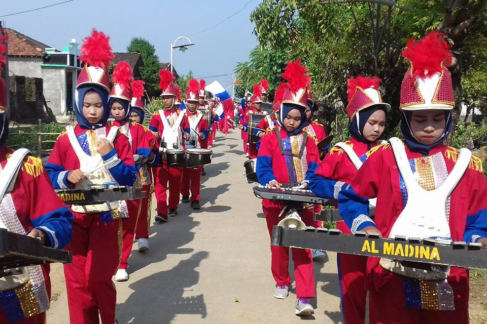 Drumb Band Gita Al-Madina Kaliombo , Tetap Eksis Untuk Promosi Sekolah