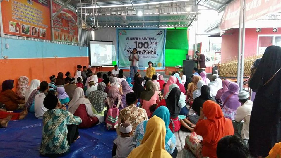 100 Yatim-Piatu Demak  , Terima Santunan Sambut  Hari Raya dari KOHD