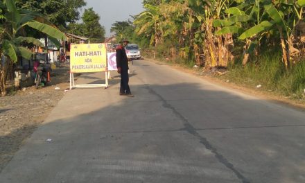 Hore !!!! Jalan Provinsi Kedungmalang – Pecangaan , di Betonisasi 1,2 Kilometer