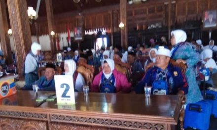 Jamaah Calon Haji Jepara 2018 , Telah Diberangkatkan  dari Pendopo kabupaten