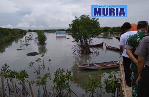 Baznas Bimbing Warga Desa Bedono Demak Beternak Kerang