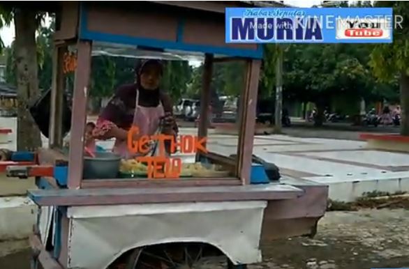 Nikmati Gethuk ,Tiwul dan Puli di Depan Pasar Kalinyamatan Jepara