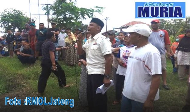 Dana Desa Tanpa Kejelasan, Kades Klepu Pringapus Di Demo Warganya