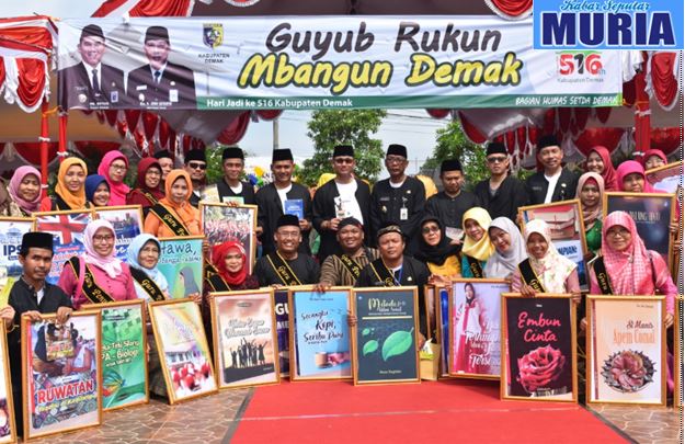 516 TAHUN  DEMAK , “AYO GUYUB RUKUN MEMBANGUN DEMAK”.