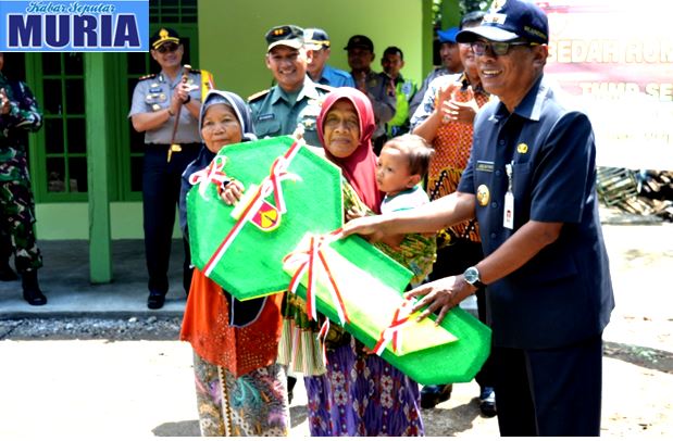 TNI Manunggal Membangun Desa Wujud Kepedulian Kita Pada Sesama