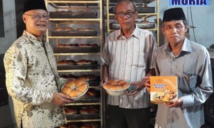 Pak Mashudi Pengusaha Roti Desa Bugo Jepara , Berharap Pak Hendro Jadi Anggota DPR RI