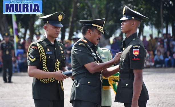 359 Calon Prajurit Tamtama TNI AD  Dilantik , Prada Khoirul Umam Asal Demak Lulusan Terbaik Secata Gombong