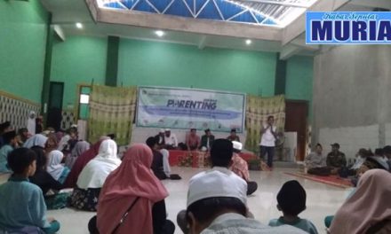 Jelang  Ramadhan  Yayasan Aulia Centre Ponpes Mifatahul Jannah Dempet Demak, gelar seminar Parent Gathering