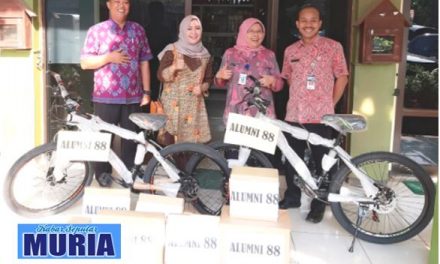 HUT KE 55 SMP 1 PECANGAAN , GELAR JALAN SEHAT,BAZAR DAN PENTAS KARYA SISWA