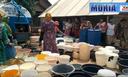 Kantor Pertanahan Jepara , Droping Air Bersih Untuk Desa Karangaji