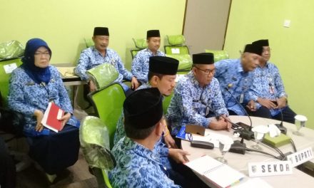 Hadapi Covid-19 Bupati Demak Melapor Gubernur Via VidCon