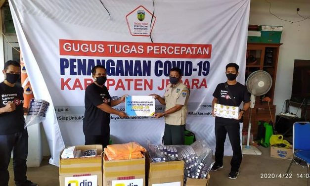 Relawan KPP Pratama Jepara Serahkan Bantuan APD