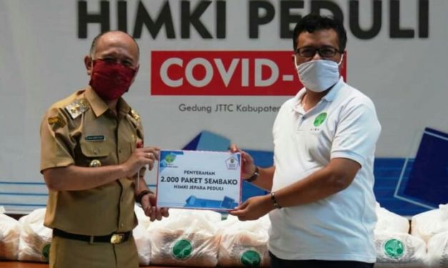 HIMKI JEPARA,BAGIKAN 2.000 Paket  SEMBAKO UNTUK MASYARAKAT TERDAMPAK COVID-19