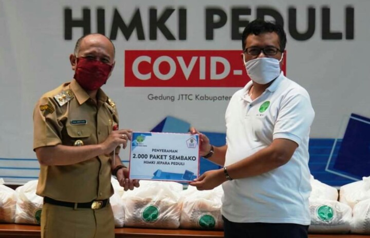 HIMKI JEPARA,BAGIKAN 2.000 Paket  SEMBAKO UNTUK MASYARAKAT TERDAMPAK COVID-19