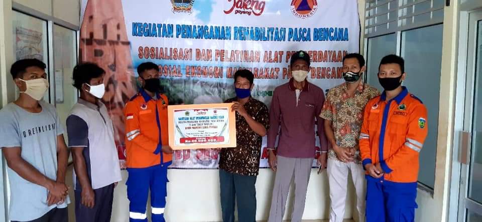 Pokmas SPKP Kemojan dapat bantuan Mesin Pembuat Bakso Ikan dari BPBD Prov. Jateng