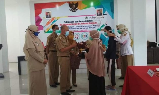 Sembuh, Dua Pasien Positif Jepara Dipulangkan Disambut Gembira Warga