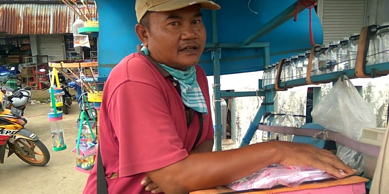 Covid 19 Rampas Penghasilan Pedagang Ikan Hias Keliling hingga Separuhnya