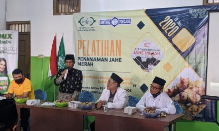 SELENGGARAKAN PELATIHAN PENANAMAN JAHE MERAH, LAZISNU JEPARA INGINKAN PERTANIAN MASYARAKAT JEPARA MENINGKAT