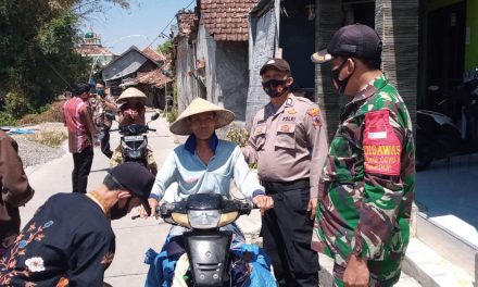 Bagikan 500 Masker Untuk Disiplinkan Warga Cegah Covid 19