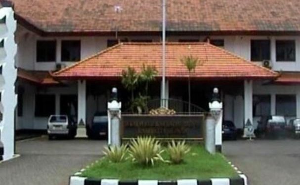 Sempat Ditutup 5 hari ,DPRD Jepara mulai dibuka Kembali