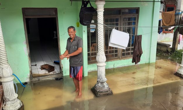 Tanggul Tambak Jebol Puluhan Rumah di Desa Surodadi Tergenang