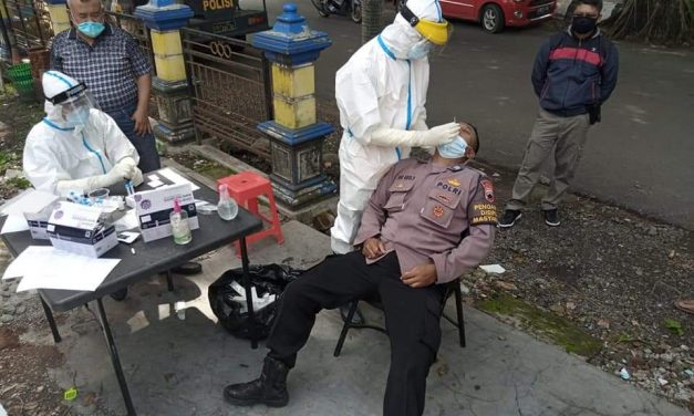 Jelang Pam TPS, Personil Polsek Wedung Jalani Swab Test