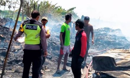 Gudang Rosok Di Demak Terbakar Ludes Tak Bersisa