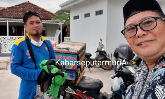 Pedagang es cream keliling ini gembira dapat BPUM dua Kali