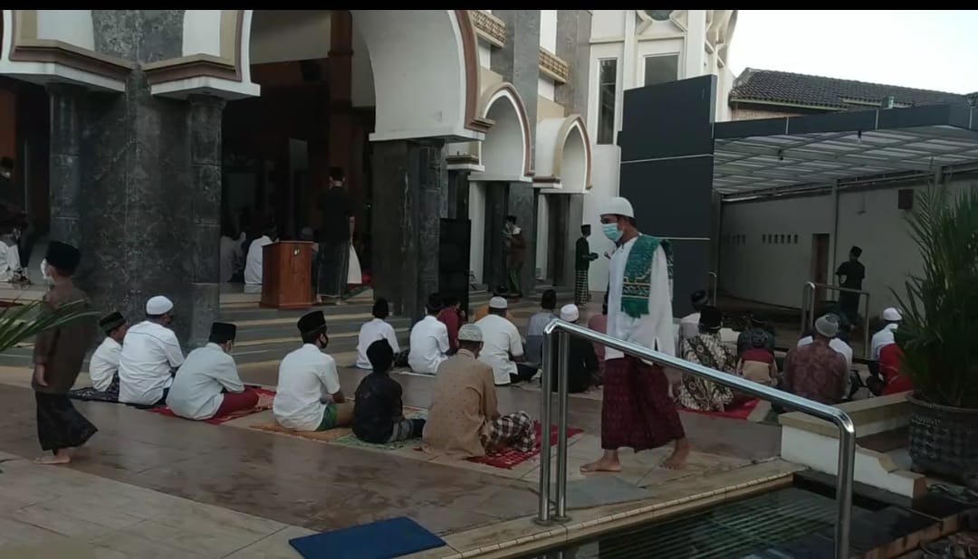 Hari Raya Idul Adha di Desa Lebuawu   , Laksanakan Shalat Idul Adha dan Qurban Prokes Ketat