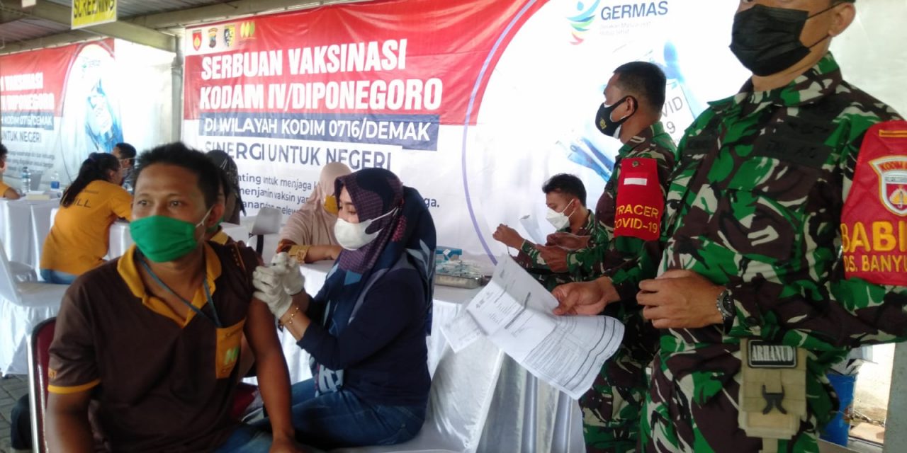 Serbuan Vaksinasi Kodam IV Diponegoro,1.206 Karyawan PT. CWM Mranggen Terima Suntik Vaksin Dosis Kedua