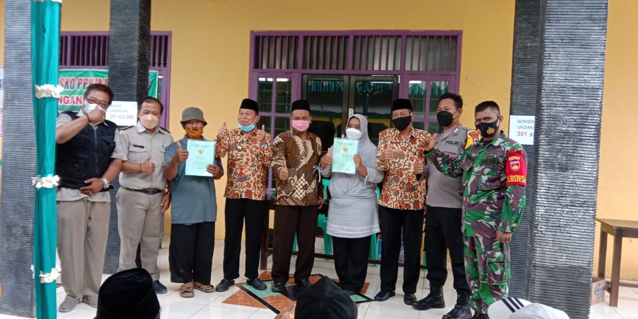 Hore !!! 468 Warga  Desa Bakalrejo Demak Terima Sertifikat Tanah Program PTSL