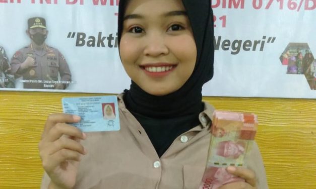 Hore !!!! Kodim 0716/Demak Mulai Salurkan Bantuan Tunai Pedagang Kali Lima dan Warung Dari Pemerintah