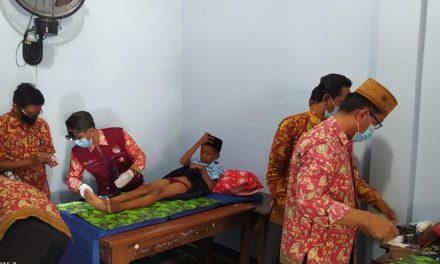 Sebelum Dikhitan 60 Anak Mengucapkan Yel Yel Khitan Enak