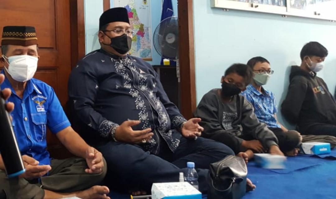 PARTAI DEMOKRAT KABUPATEN PATI MENGADAKAN DOA BERSAMA DAN SANTUNI ANAK YATIM PIATU.