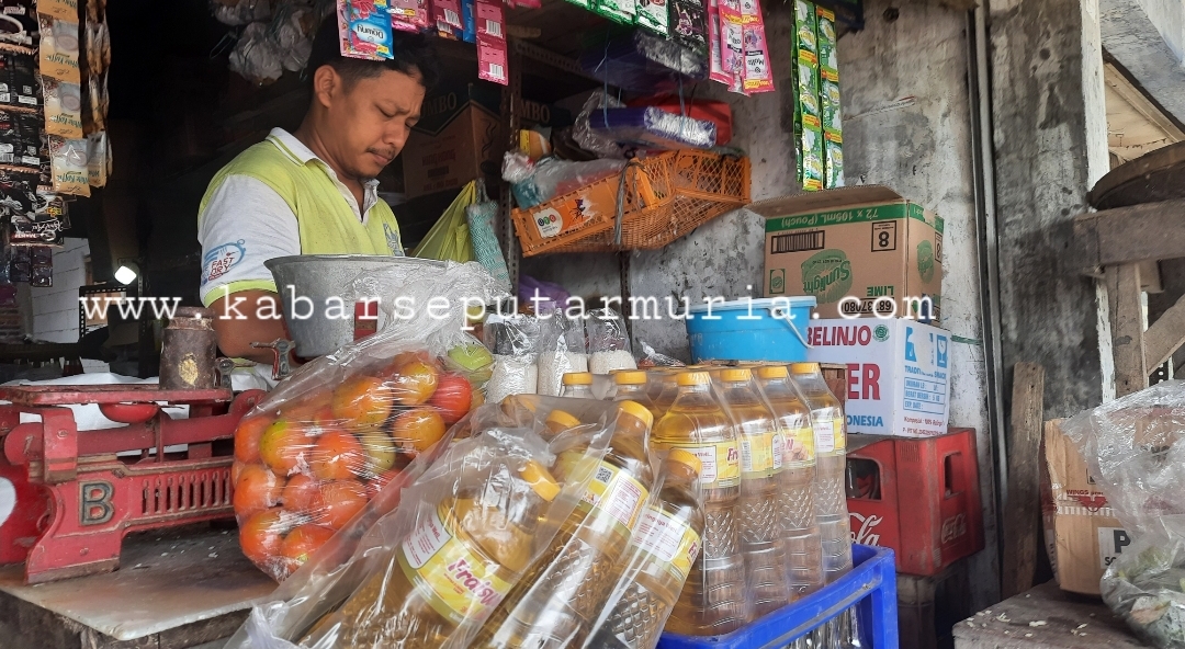 Buntut Pencabutan HET , Harga Minyak Goreng di Pasar Tradisional Naik Drastis