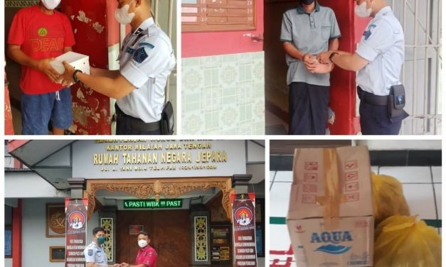 Bagi Takjil, Simbol Cinta NU Jepara untuk Warga Binaan Rutan Jepara