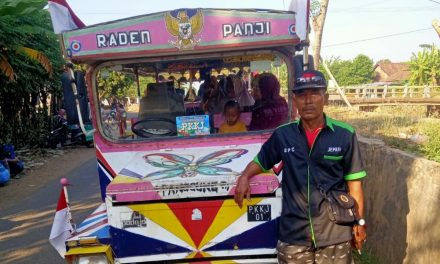 Syafi’I  20 Tahun Operasikan  Kereta Kelinci , Ramaikan Tempat Wisata Di Jepara