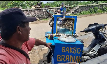 Maksun Rejekinya Berjualan Bakso , Sudah 20 Tahun Lebih Keliling Kampung