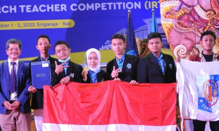 2 Medali Emas Kejuaraan Science Internasional di Bali Direbut Tim Sains Project SMP Negeri 3 Pati
