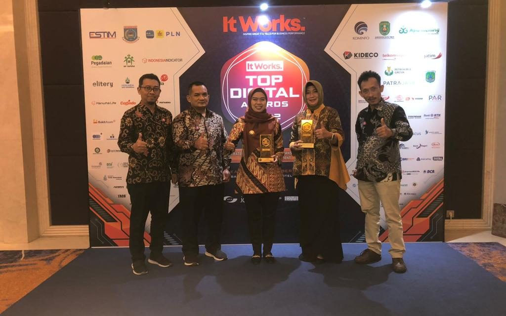 Pemkab Demak Borong 2 Penghargaan Top Digital Award 2022