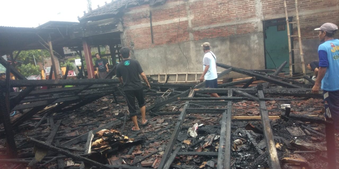 1 Rumah di Desa Jungsemi Ludes Terbakar