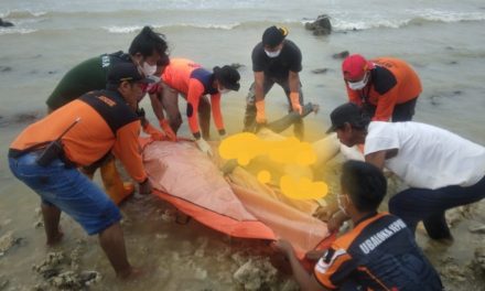 Dua Mayat Dari Tengah Laut Terdampar di Pantai Bondo Jepara