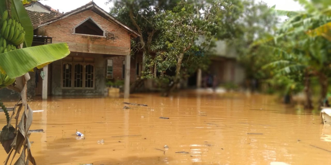 Hari Minggu Banjir Sowan Kidul Jepara  Kembali Meninggi Airnya