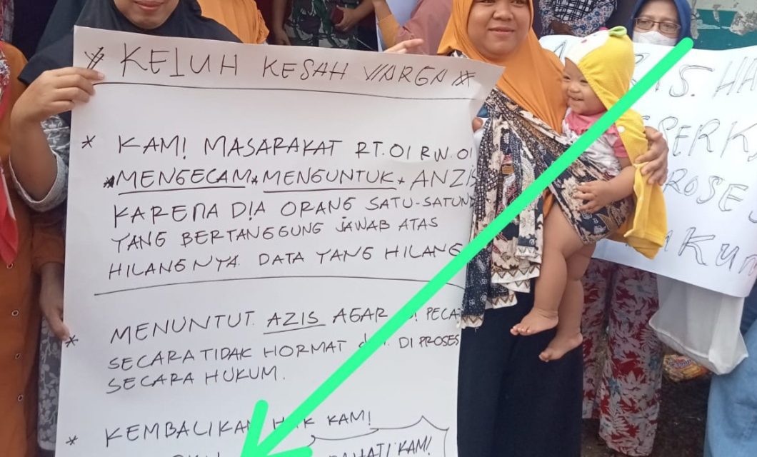 Warga Dongos Demo !!!! Seribu Warga Lebih Tak Lagi Akses Bansos