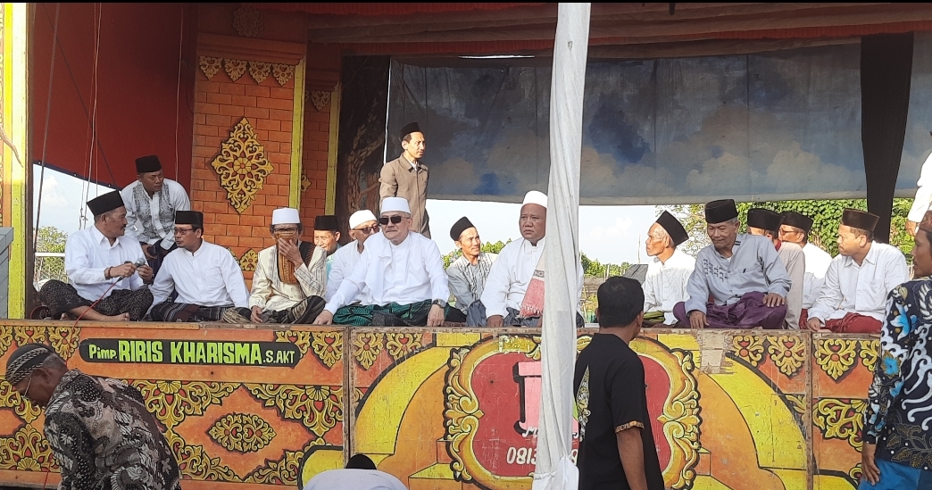 KH. M.Chaidar Muhaiminan Ajak Warga Kedungkarang Demak , Jangan Takut Untuk Bersedekah